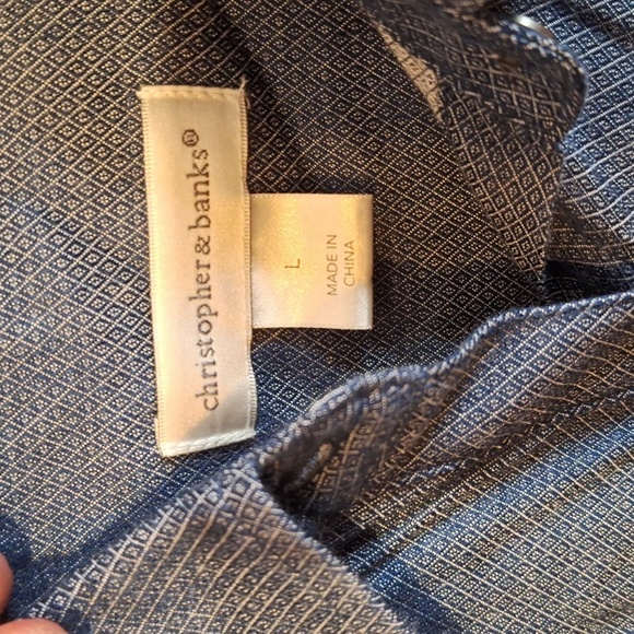 CHRISTOPHER & BANKS SIZE LARGE BUTTON DOWN LONG SLEEVE BLUE - Picture 2 of 7